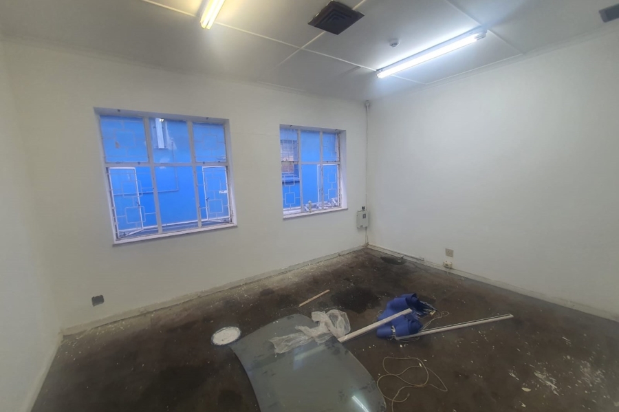 To Let commercial Property for Rent in North End Eastern Cape